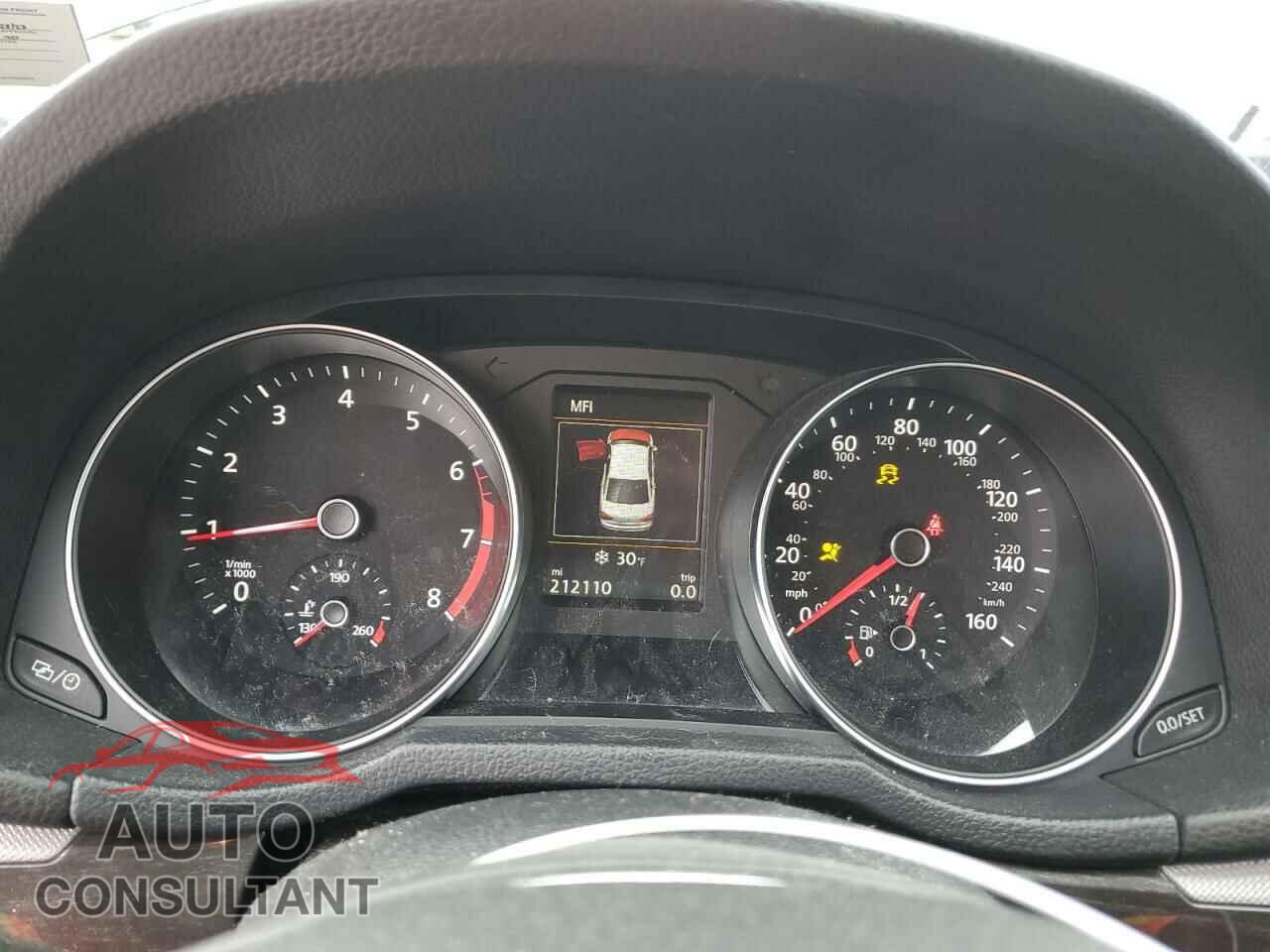 VOLKSWAGEN PASSAT 2017 - 1VWGT7A34HC024493
