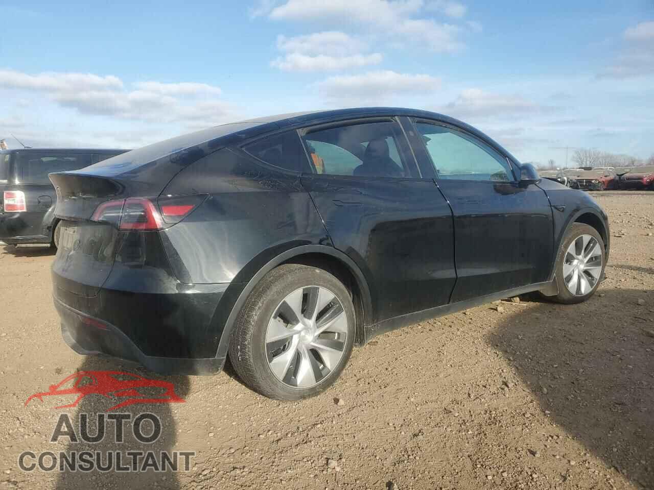 TESLA MODEL Y 2023 - 7SAYGDEEXPF798712