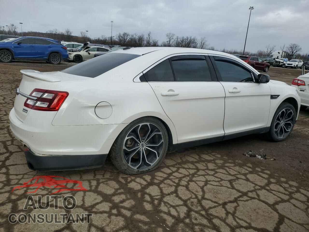 FORD TAURUS 2016 - 1FAHP2KT5GG143230