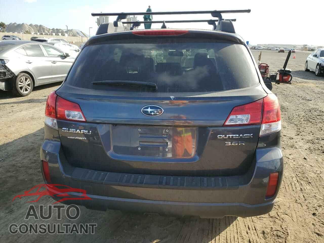 SUBARU OUTBACK 2013 - 4S4BRDPC5D2290800