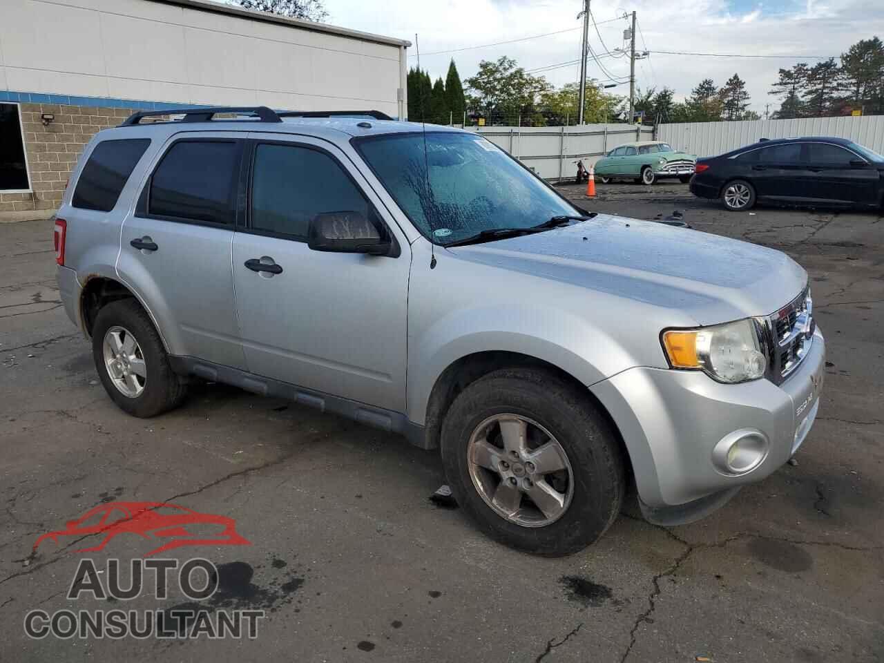 FORD ESCAPE 2011 - 1FMCU9D76BKB69620