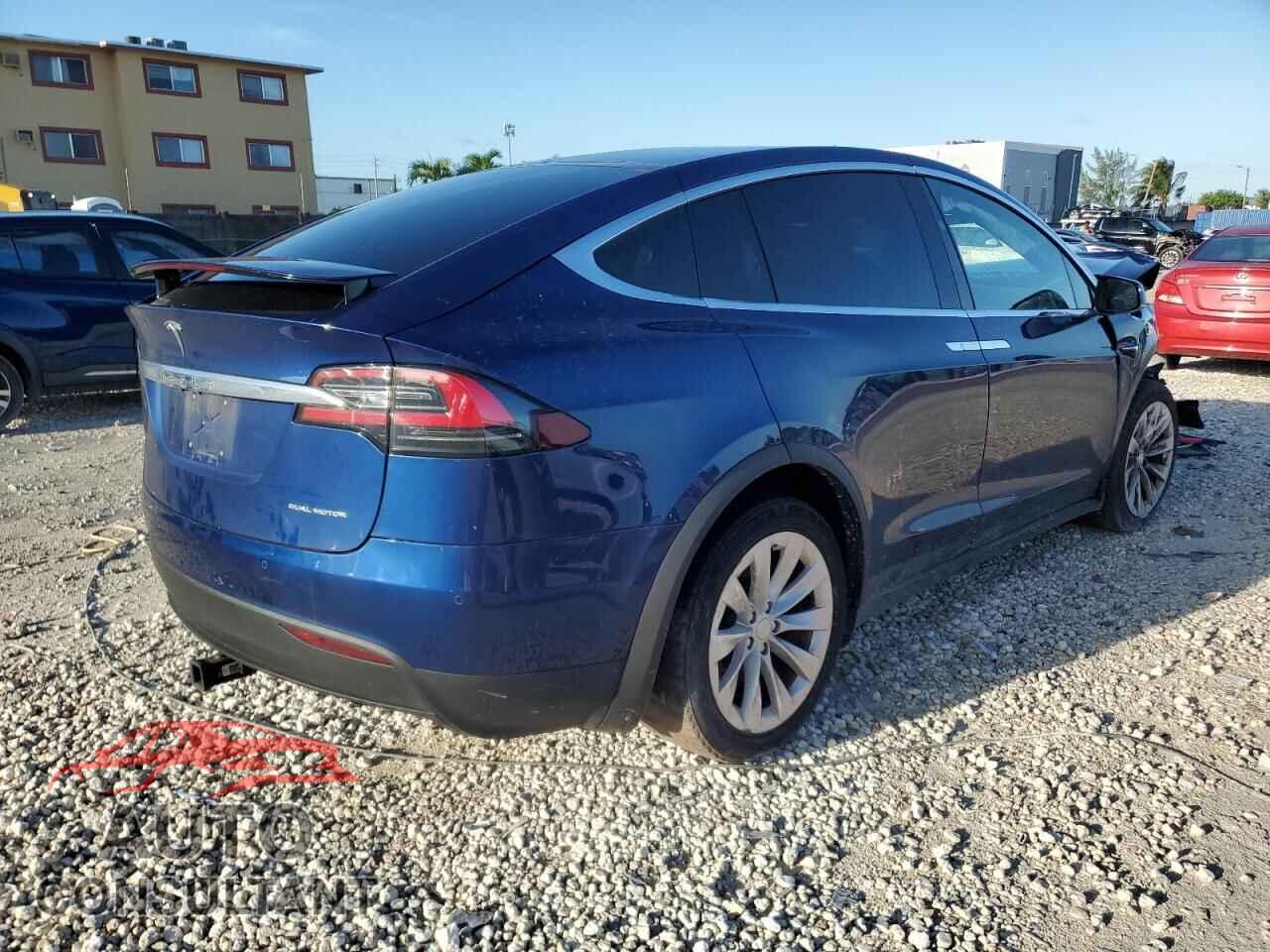 TESLA MODEL X 2020 - 5YJXCAE20LF249961