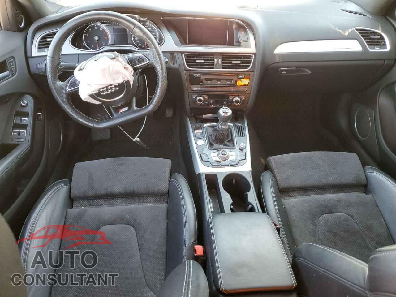 AUDI A4 2014 - WAUMFAFL9EN041175