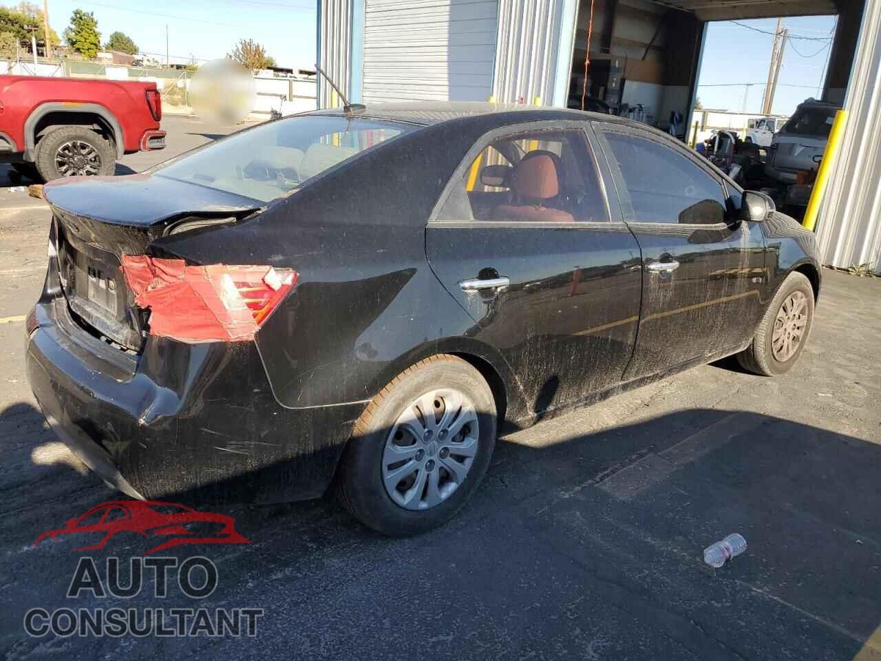 KIA FORTE 2011 - KNAFU4A21B5407575