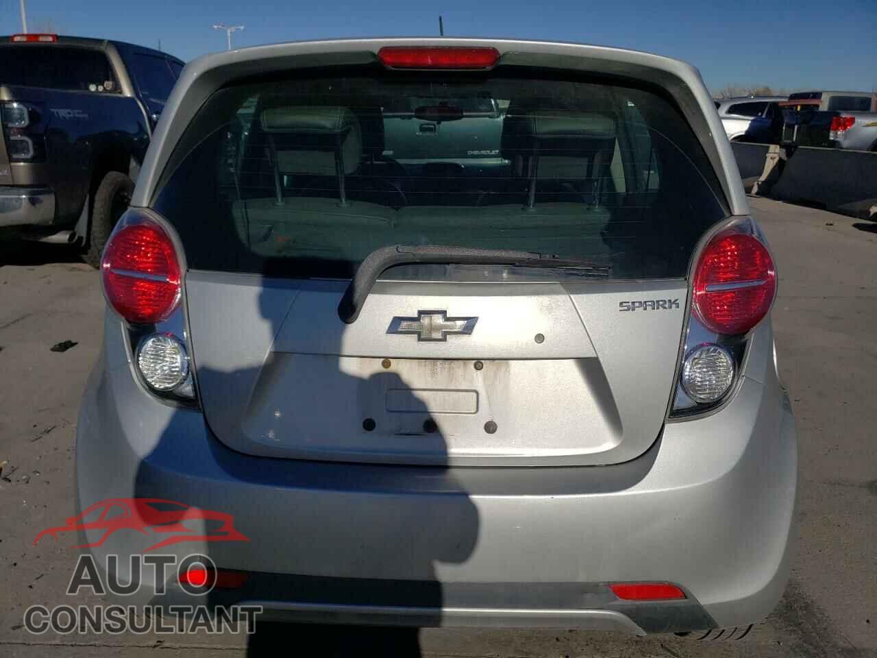 CHEVROLET SPARK 2015 - KL8CD6S96FC738255