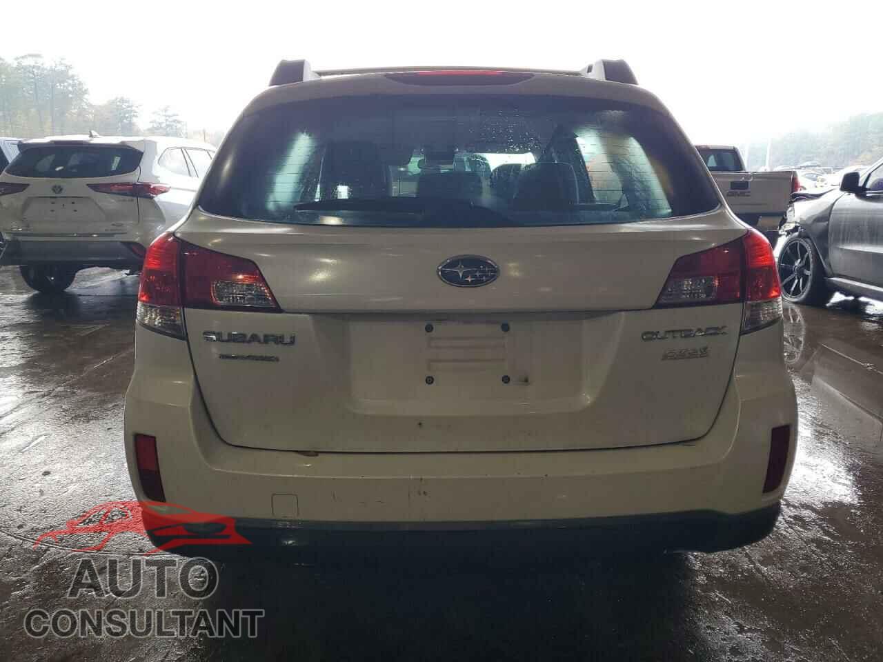 SUBARU OUTBACK 2013 - 4S4BRBAC7D3302310