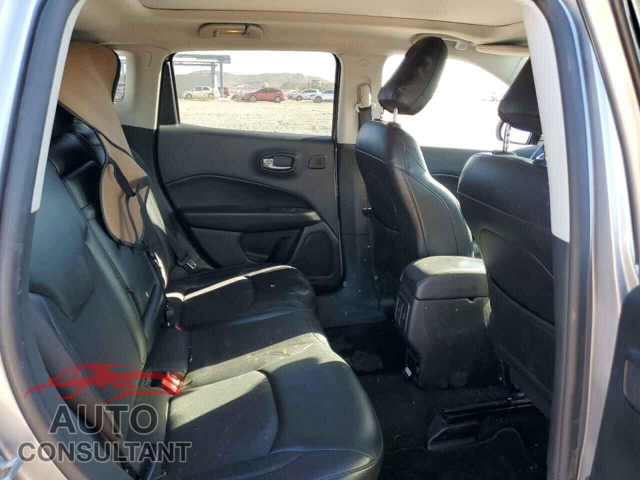 JEEP COMPASS 2018 - 3C4NJDBB9JT480486