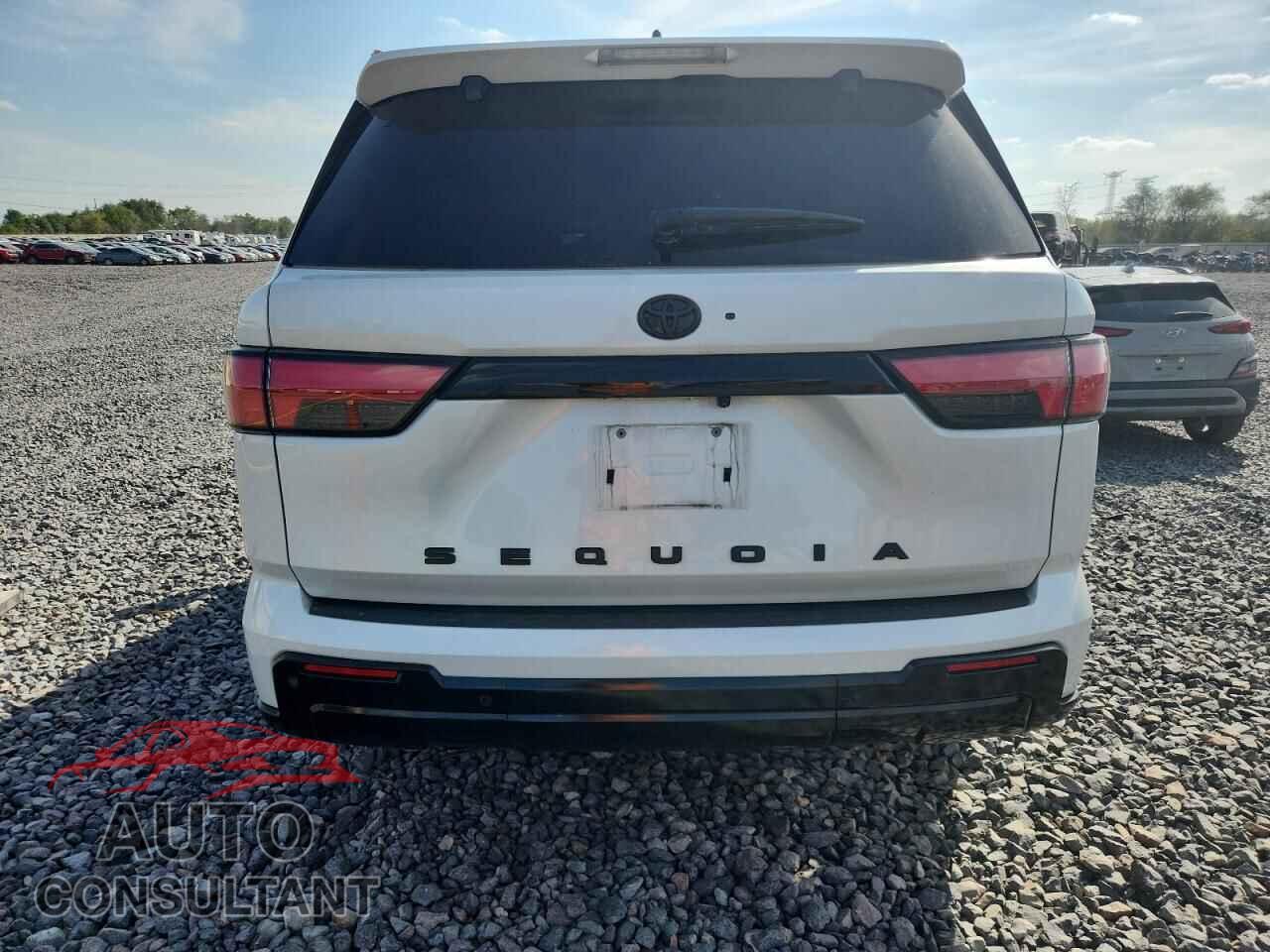 TOYOTA SEQUOIA 2024 - 7SVAAABA1RX042426