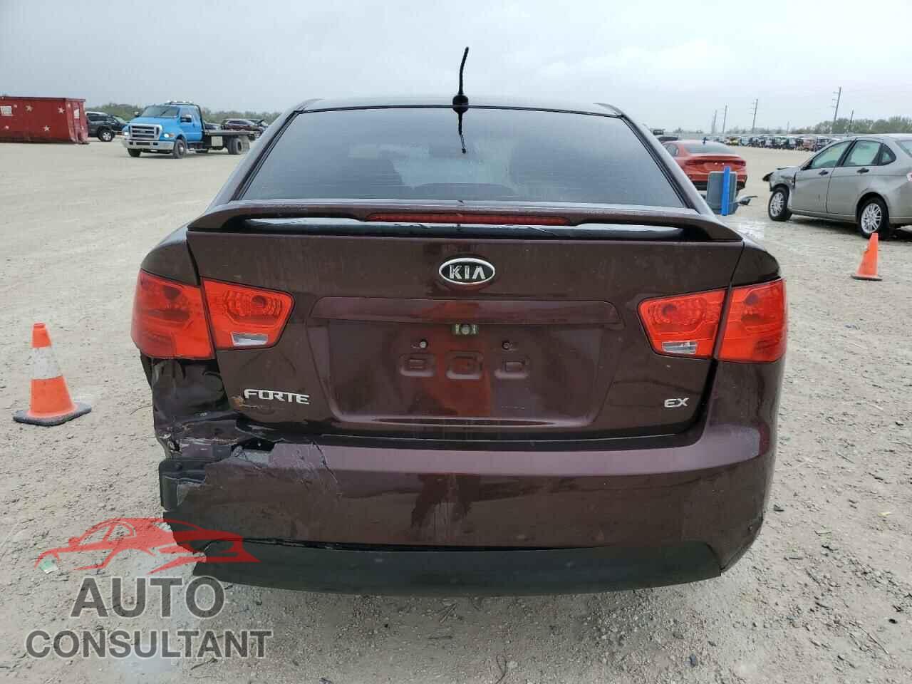 KIA FORTE 2011 - KNAFU4A24B5460335