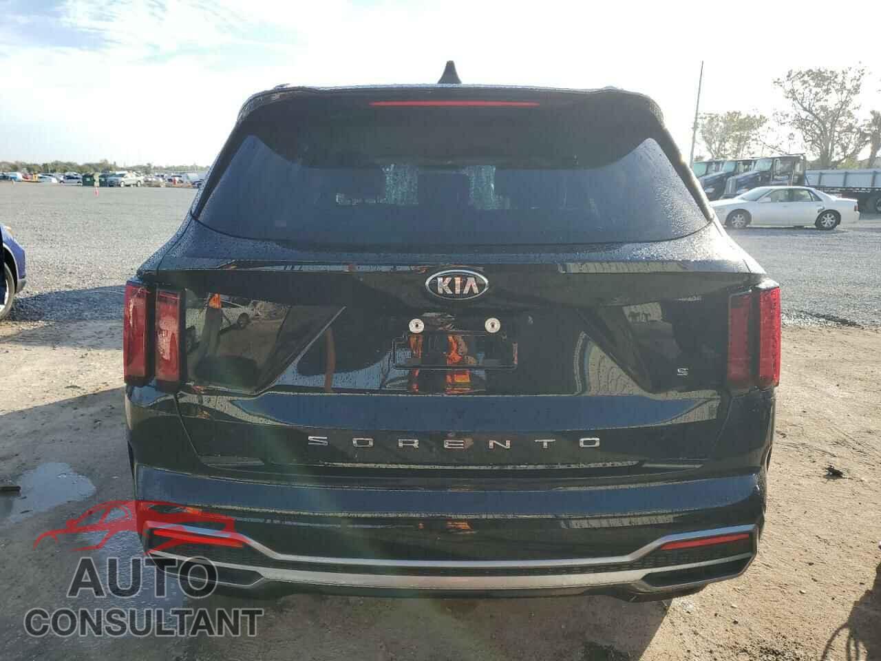 KIA SORENTO 2021 - 5XYRL4LC5MG048556
