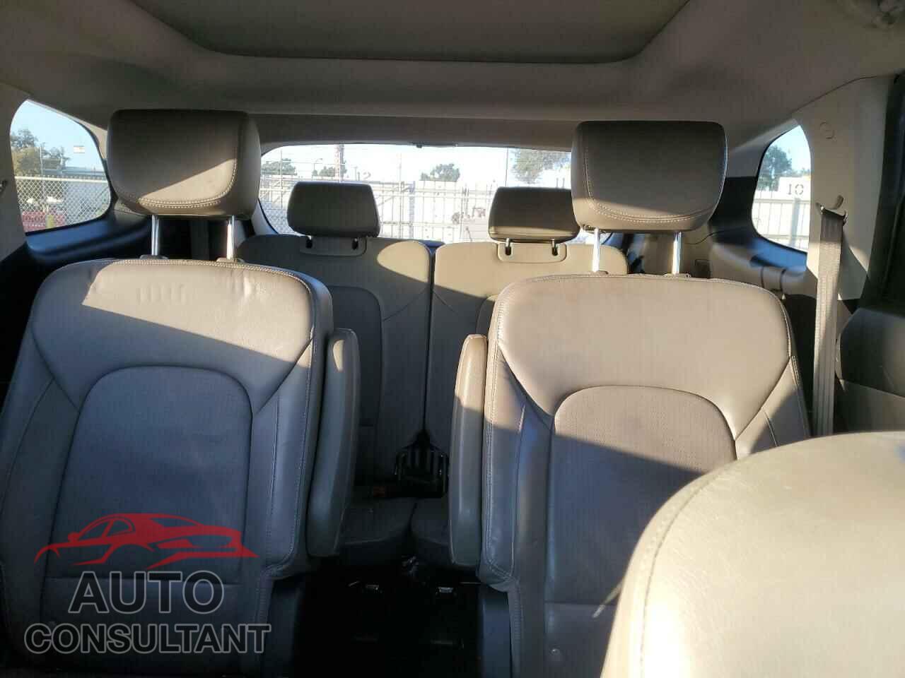 HYUNDAI SANTA FE 2013 - KM8SR4HF5DU009236