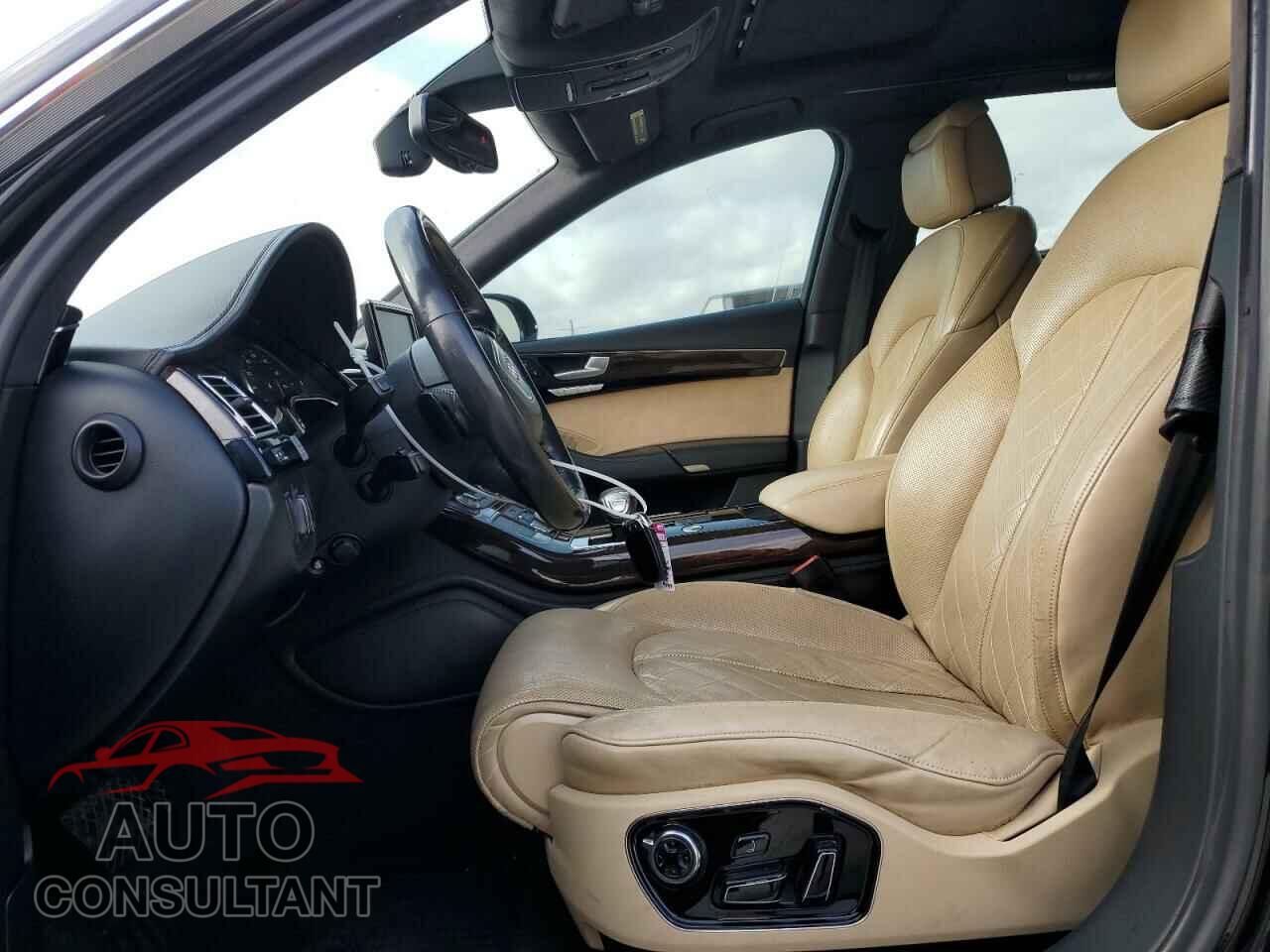 AUDI A8 2014 - WAURMAFD1EN003301
