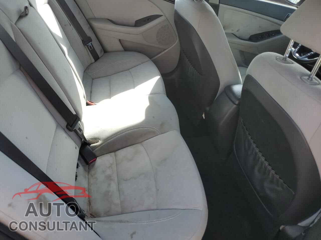 KIA OPTIMA 2013 - KNAGM4A79D5310157