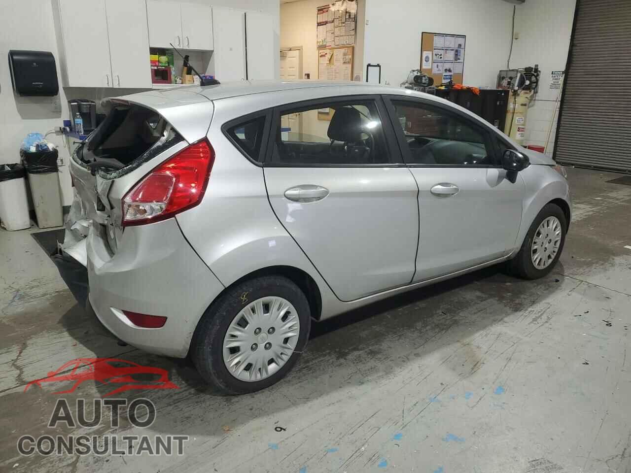 FORD FIESTA 2017 - 3FADP4TJ8HM164605