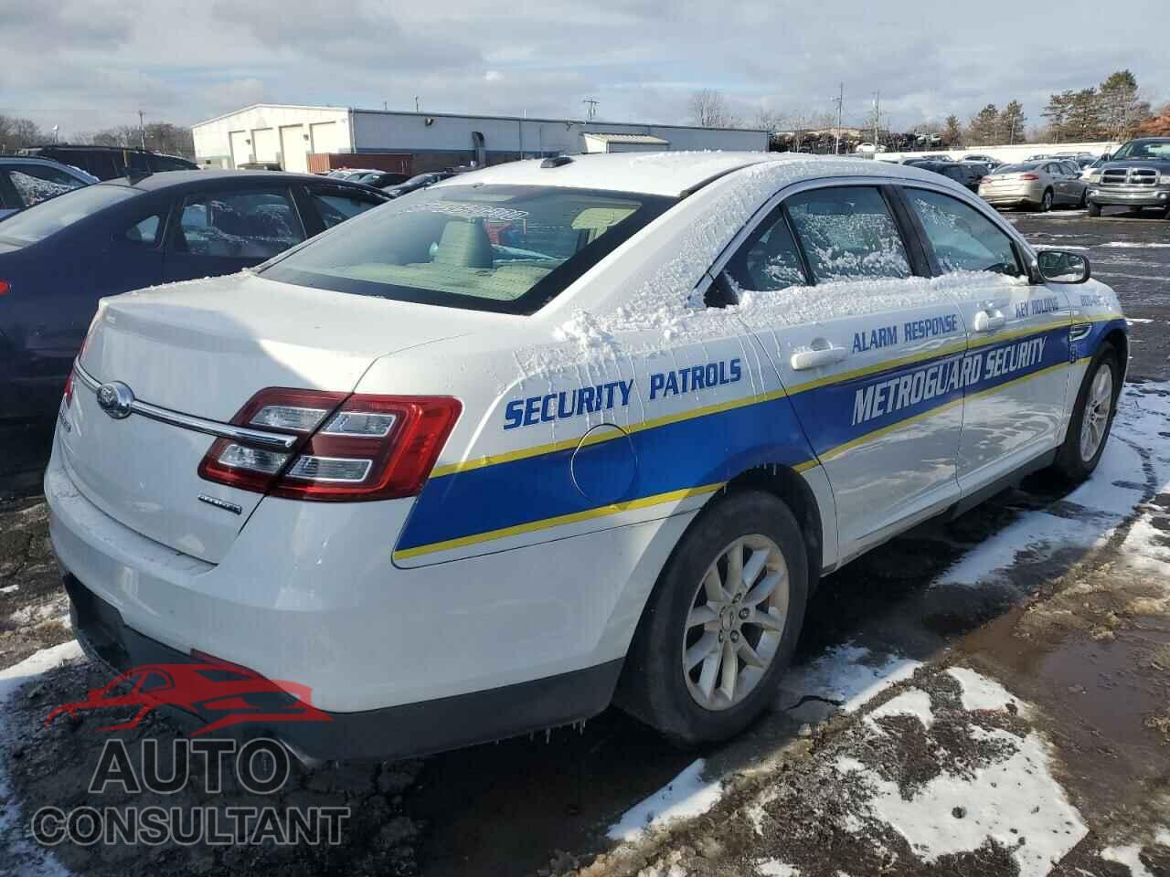 FORD TAURUS 2015 - 1FAHP2D89FG115082