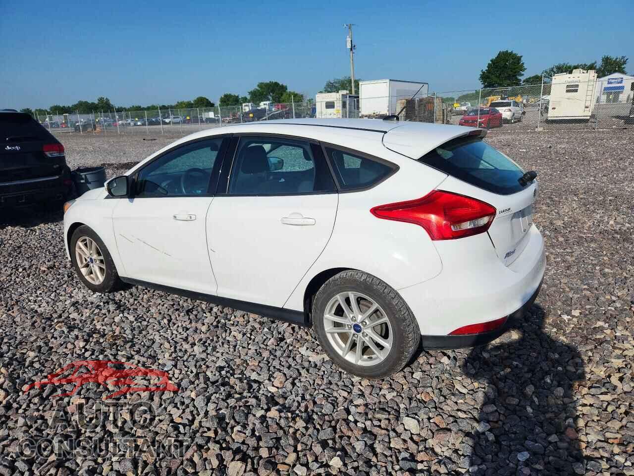 FORD FOCUS 2017 - 1FADP3K29HL209623