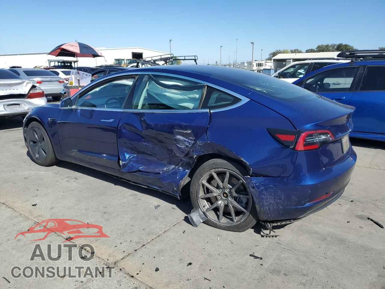 TESLA MODEL 3 2019 - 5YJ3E1EA6KF208300