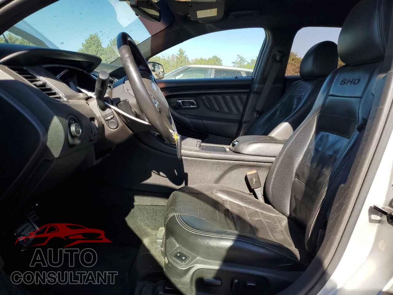 FORD TAURUS 2015 - 1FAHP2KT7FG169021