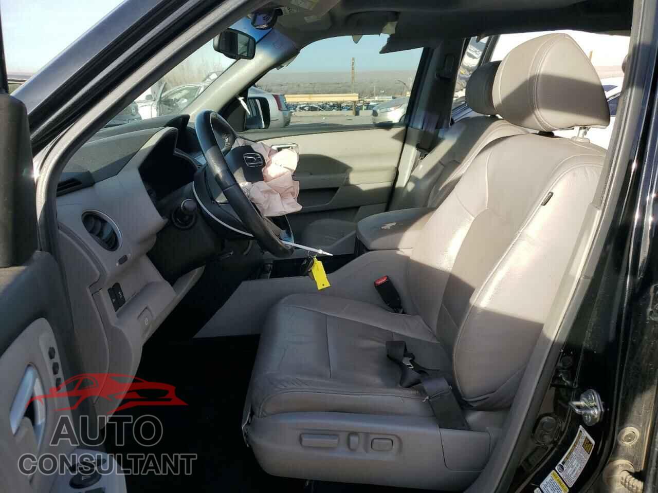 HONDA PILOT 2013 - 5FNYF4H92DB022875