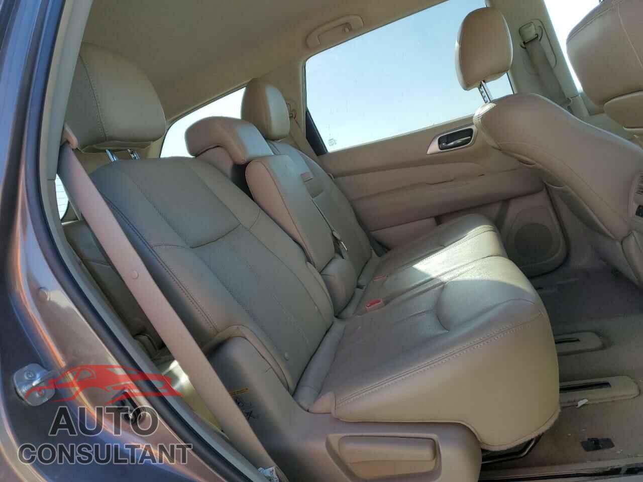 NISSAN PATHFINDER 2013 - 5N1AR2MN1DC674301