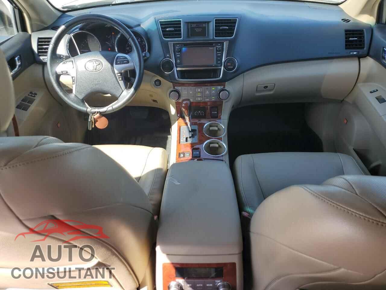 TOYOTA HIGHLANDER 2013 - 5TDDK3EH8DS251847