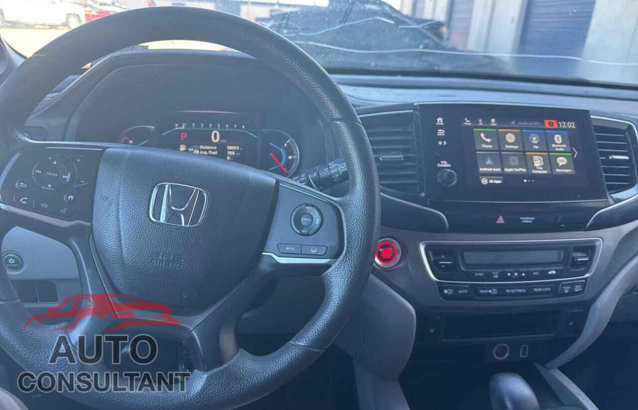 HONDA PILOT 2019 - 5FNYF6H32KB020936