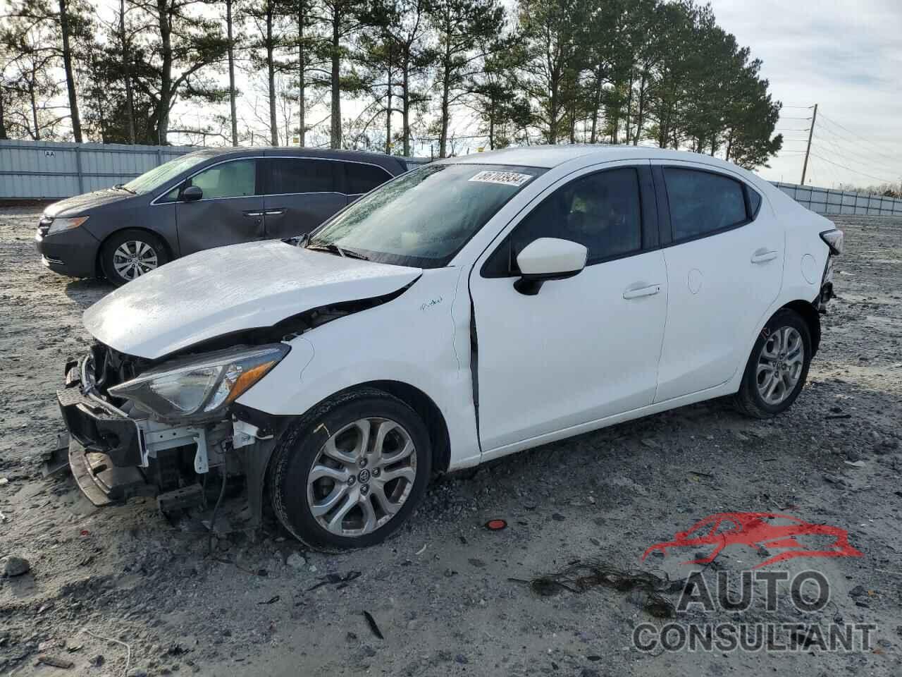 TOYOTA YARIS 2018 - 3MYDLBYV8JY311611