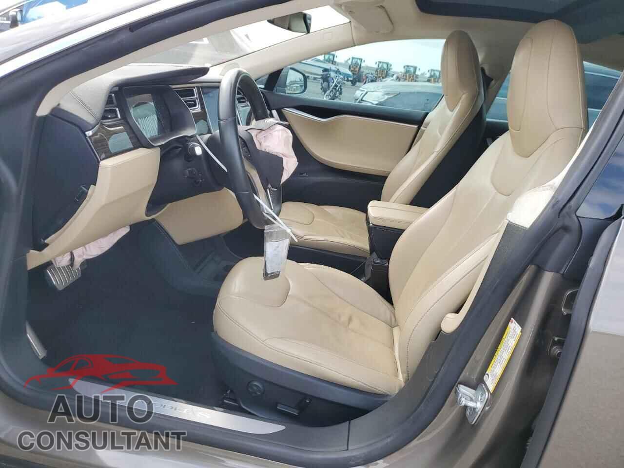 TESLA MODEL S 2015 - 5YJSA1S27FF083639