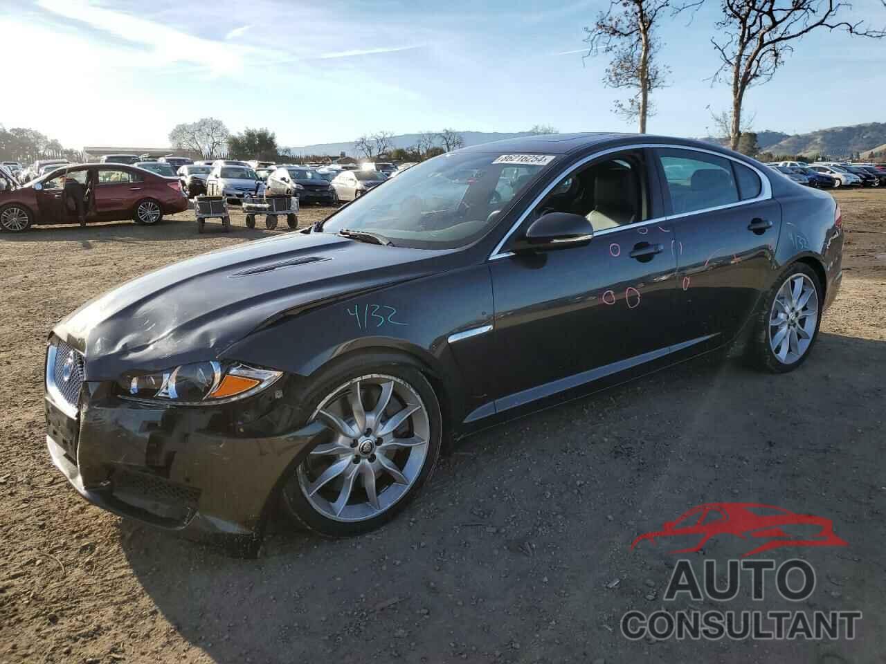 JAGUAR XF 2012 - SAJWA0HE0CMS35830