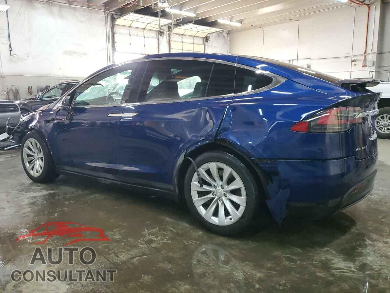 TESLA MODEL X 2017 - 5YJXCBE23HF061237