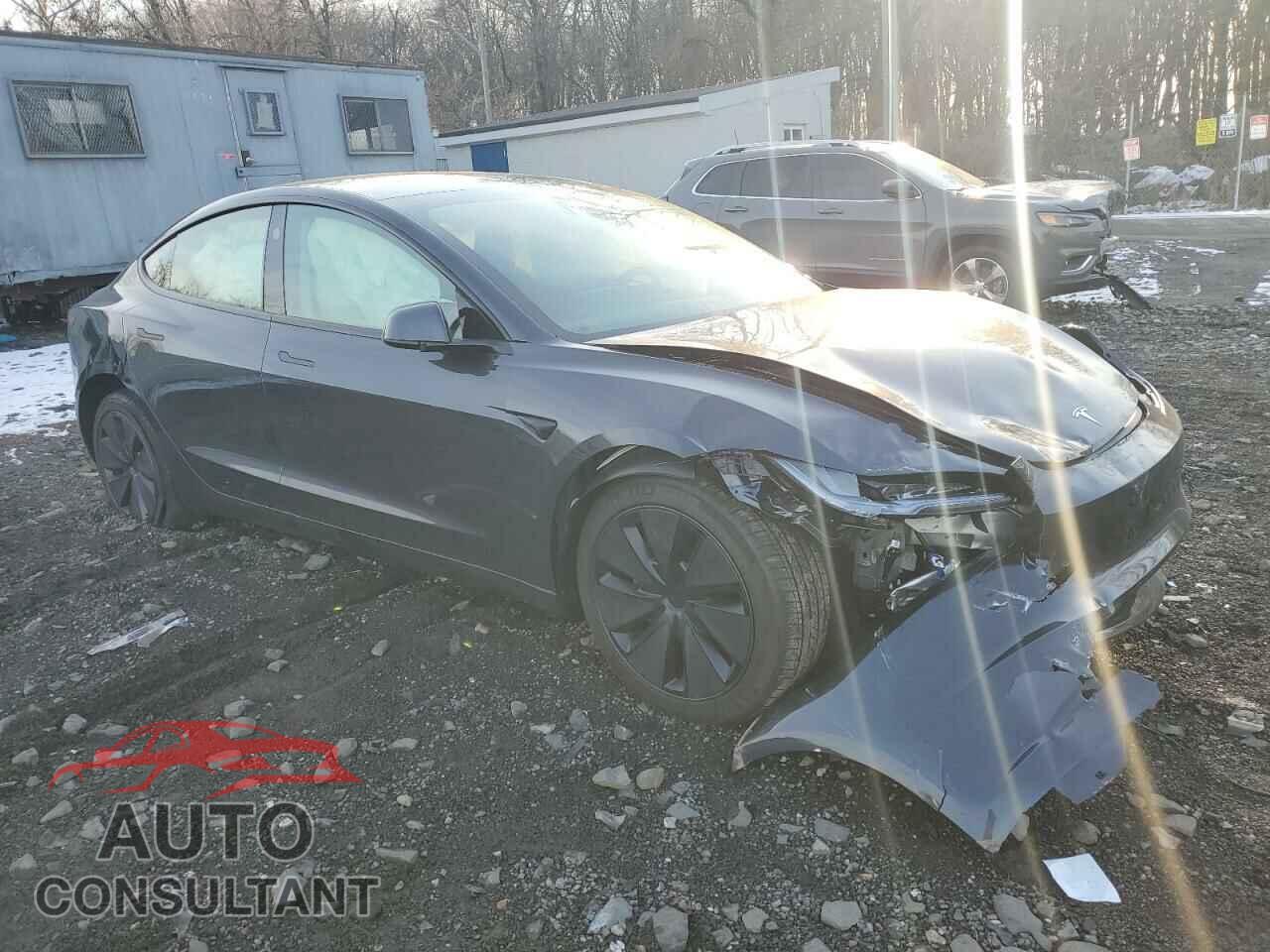 TESLA MODEL 3 2024 - 5YJ3E1EA1RF870425