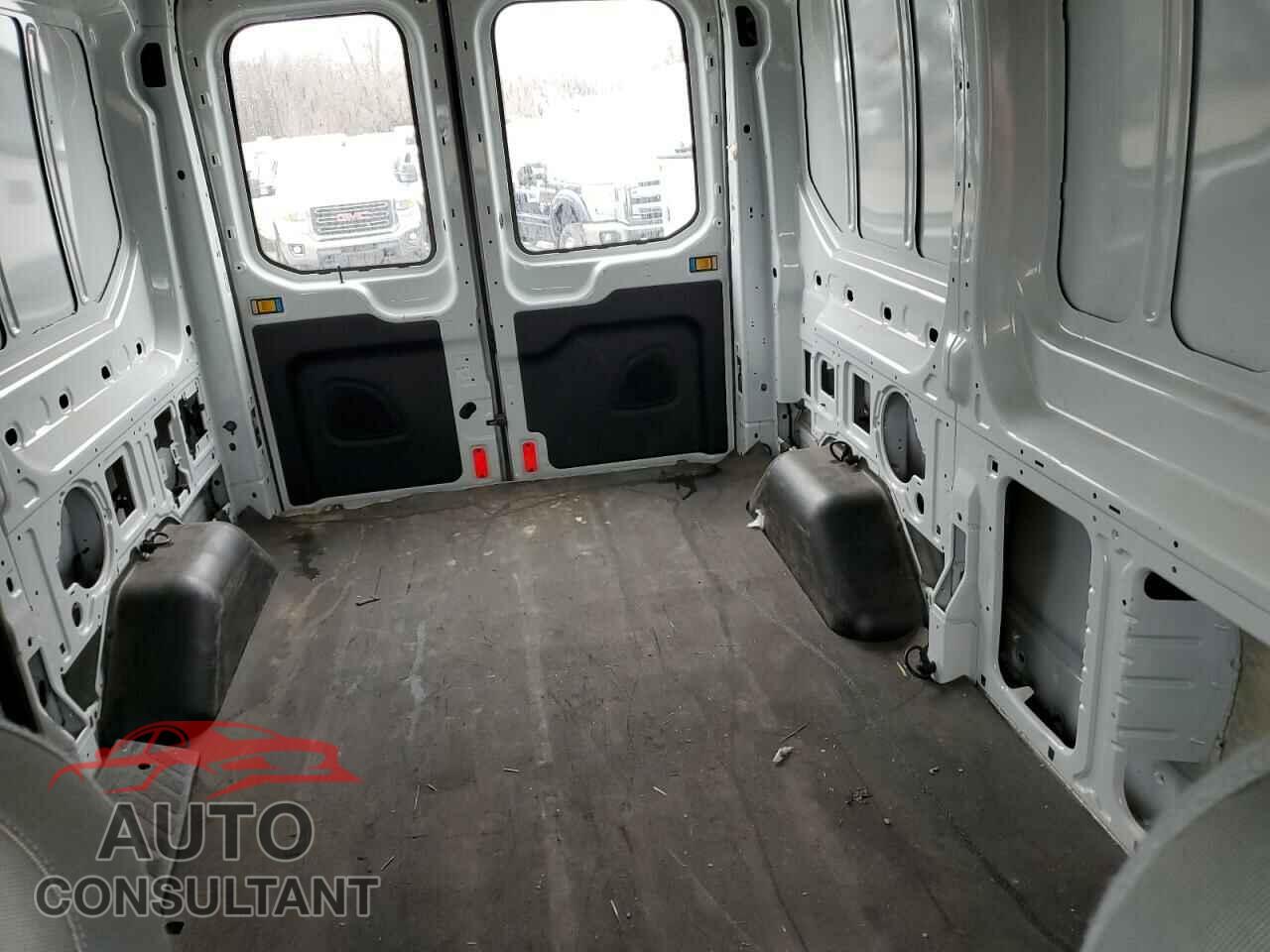 FORD TRANSIT 2015 - 1FTYE1CM7FKA24477