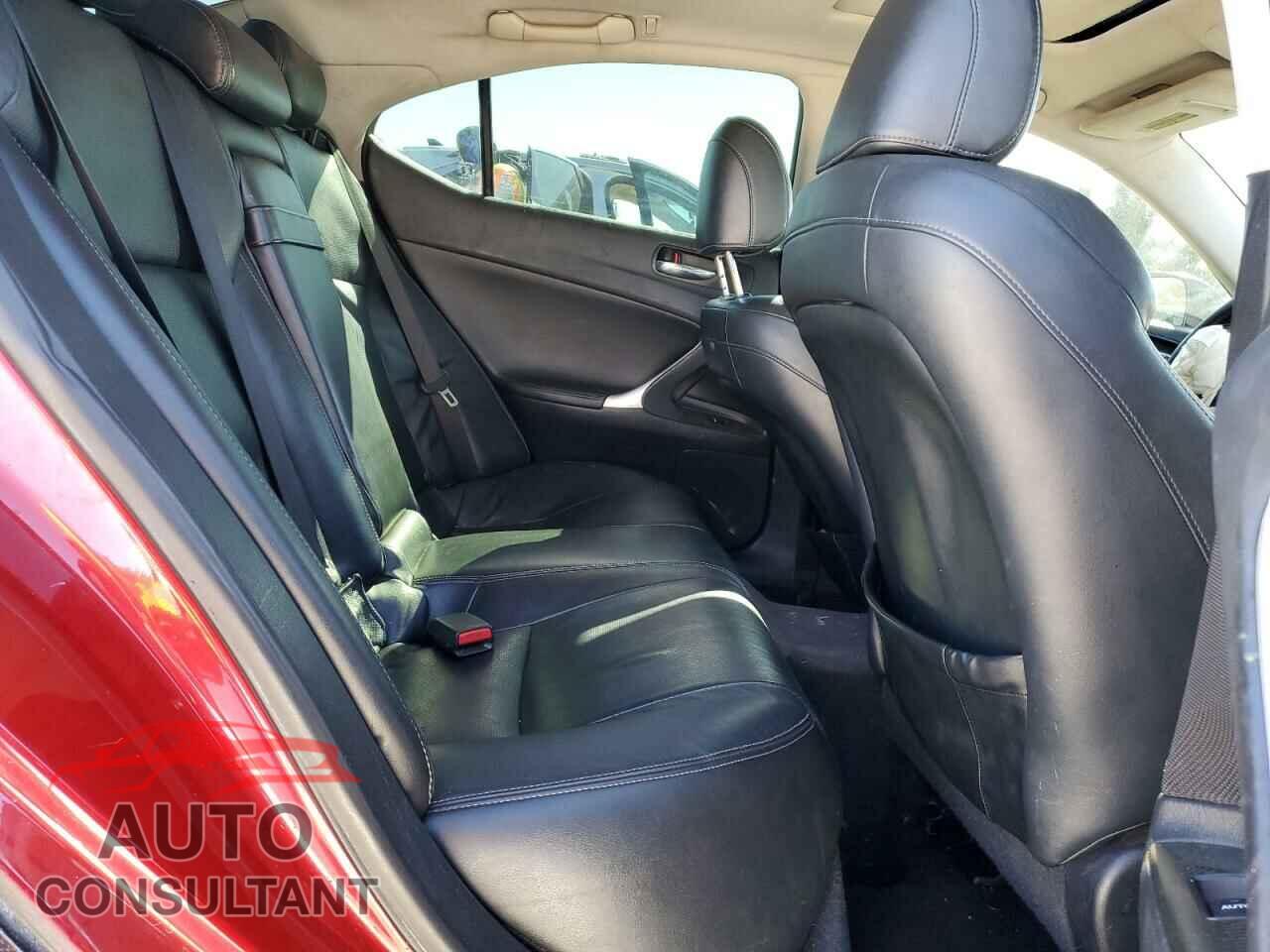 LEXUS IS 2012 - JTHBF5C22C5172618