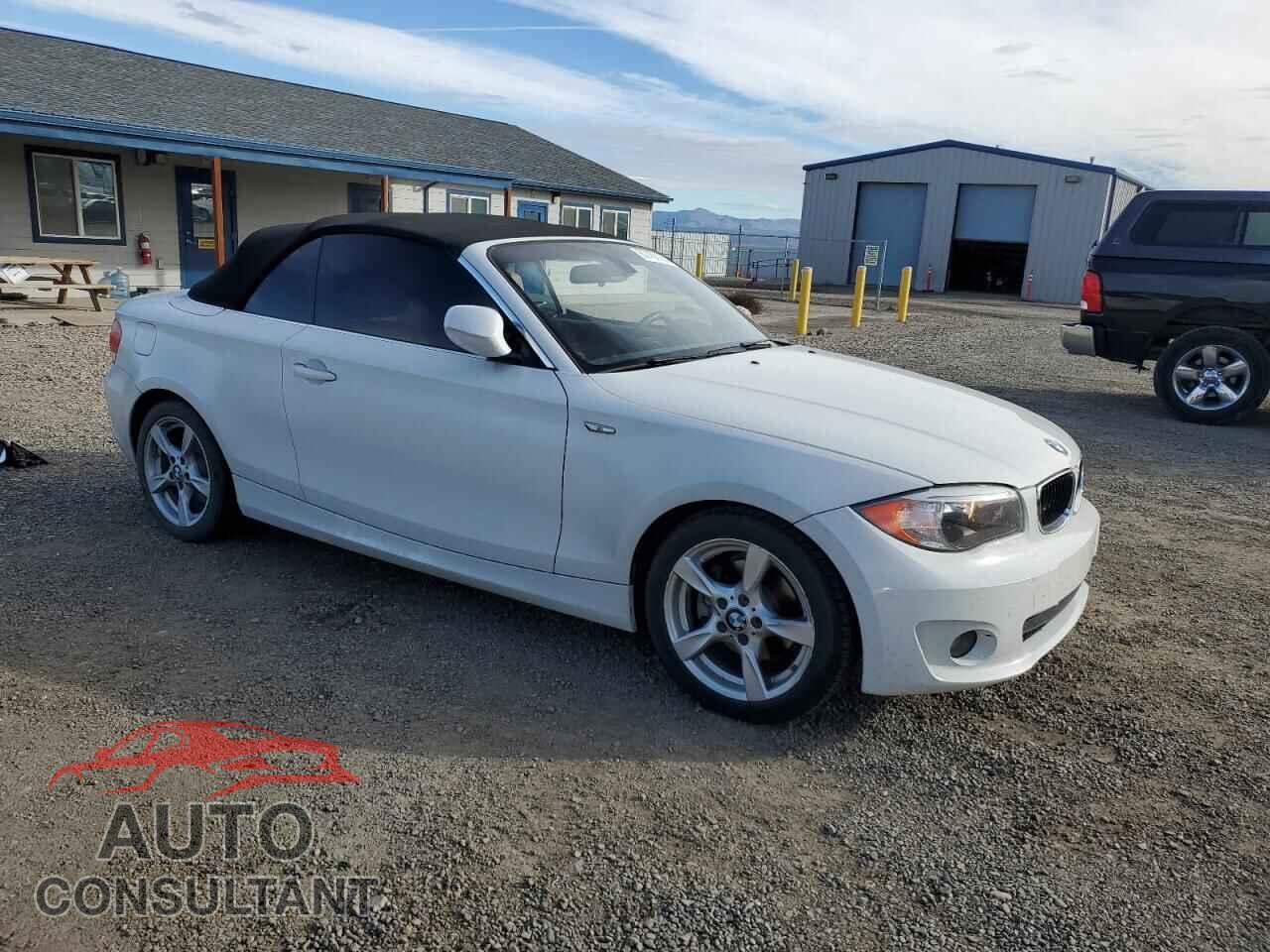 BMW 1 SERIES 2013 - WBAUL7C56DVU10087