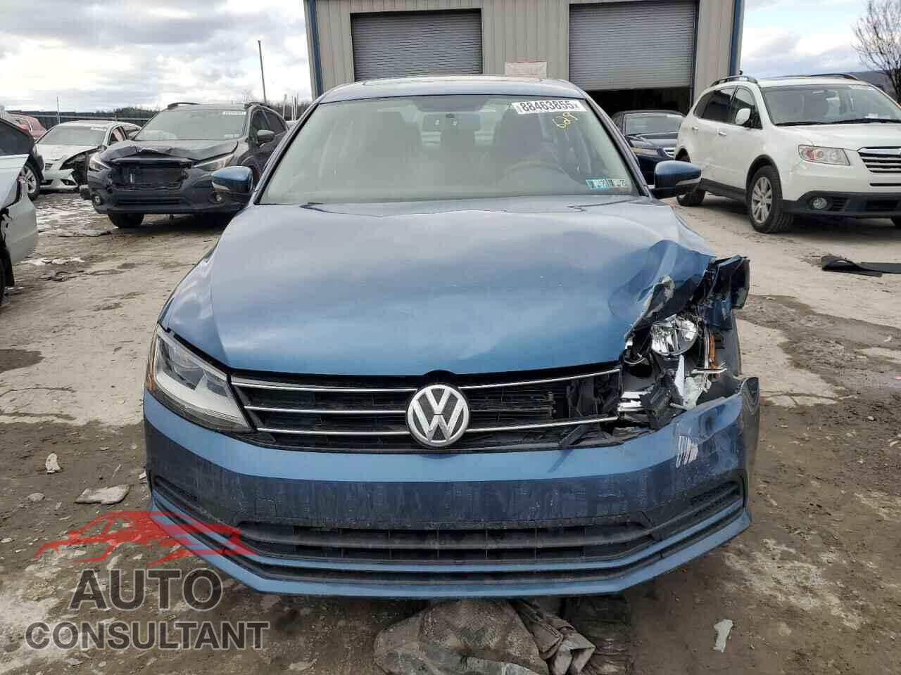 VOLKSWAGEN JETTA 2017 - 3VWDB7AJXHM411178