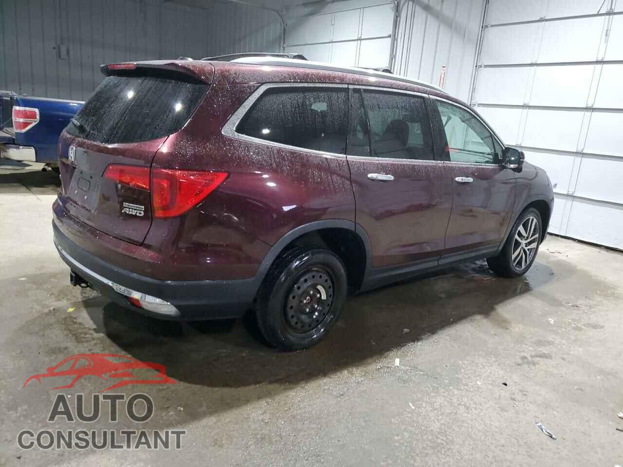 HONDA PILOT 2017 - 5FNYF6H99HB024088