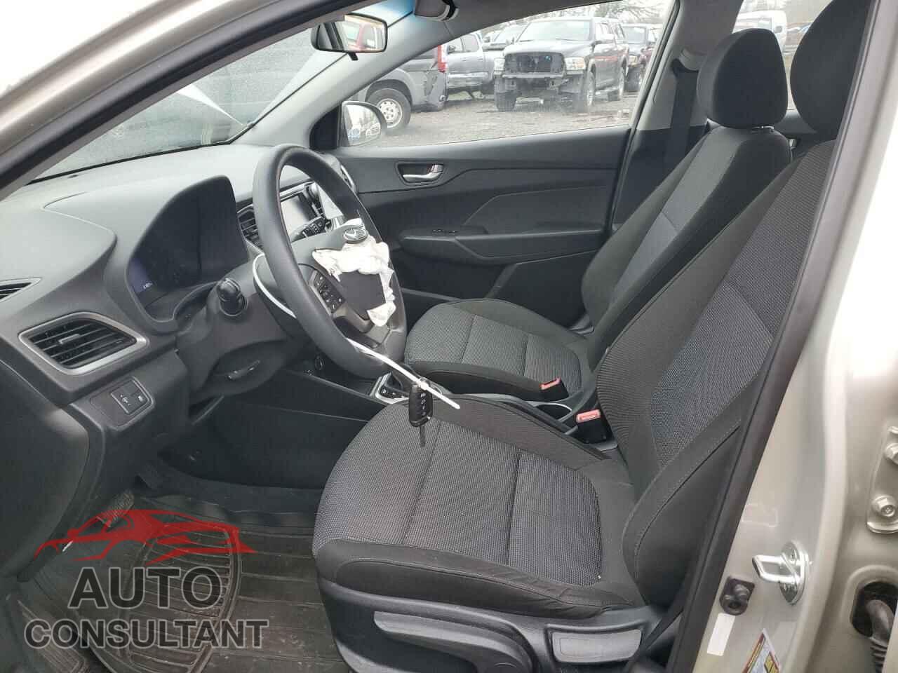 HYUNDAI ACCENT 2018 - 3KPC24A38JE012834