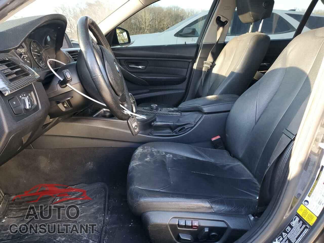 BMW 3 SERIES 2013 - WBA3B5C57DF596784