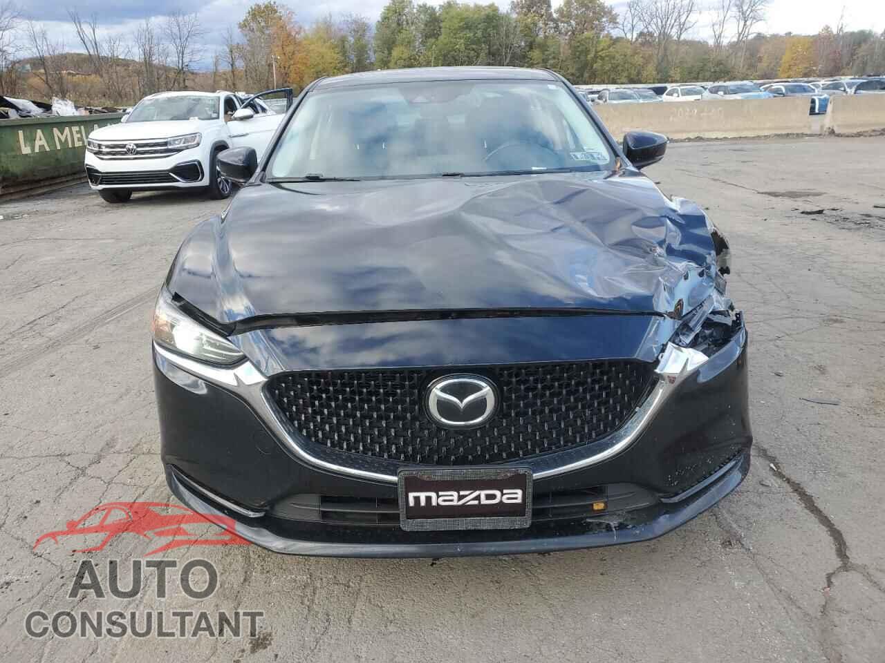 MAZDA 3 2018 - JM1GL1VM5J1311071