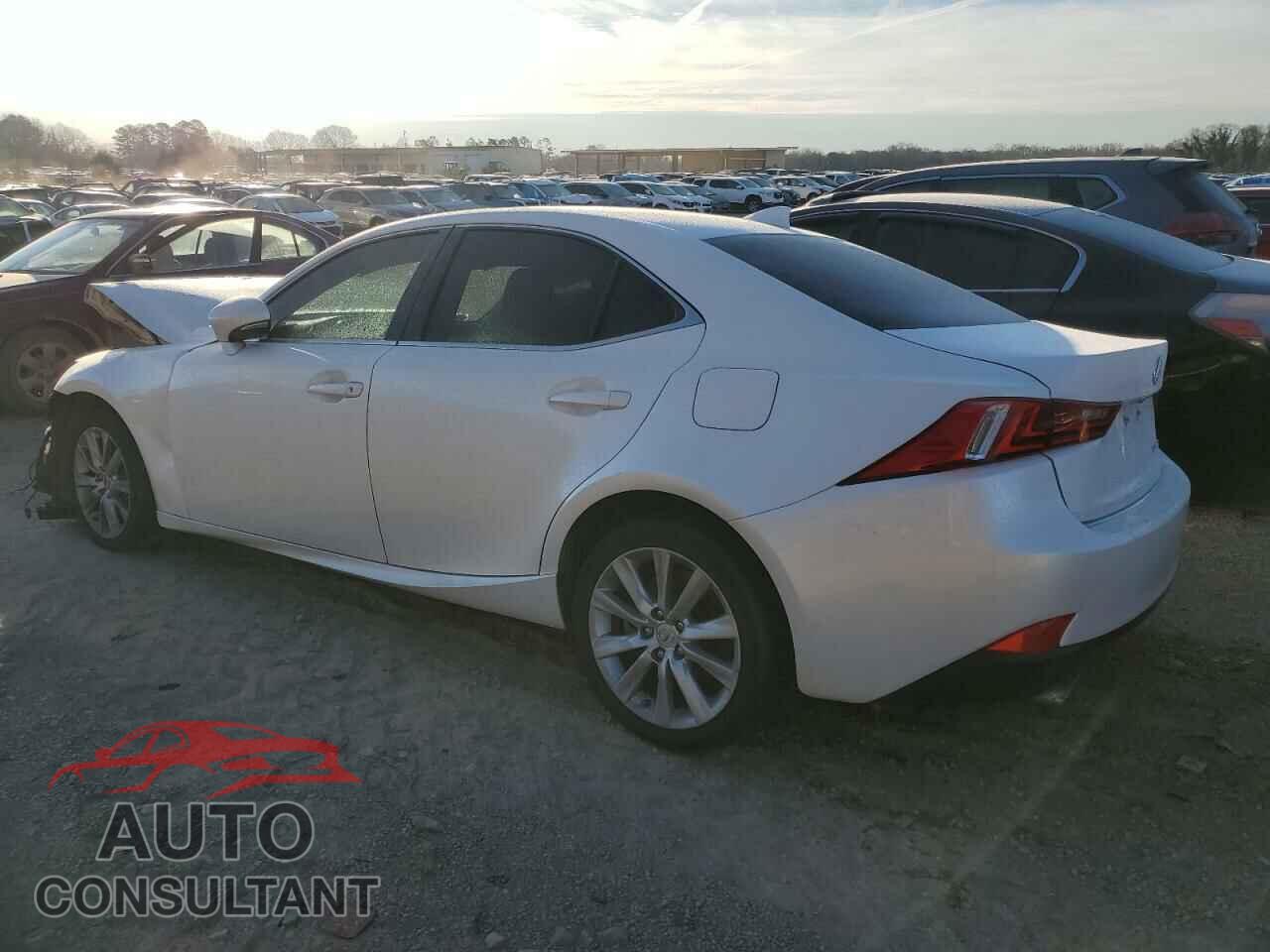 LEXUS IS 2016 - JTHBA1D24G5019444