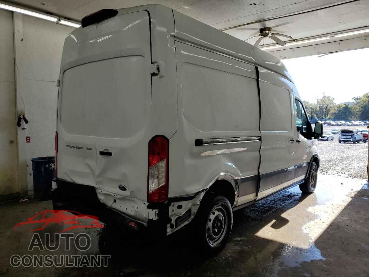 FORD TRANSIT 2023 - 1FTBR1X83PKB45628