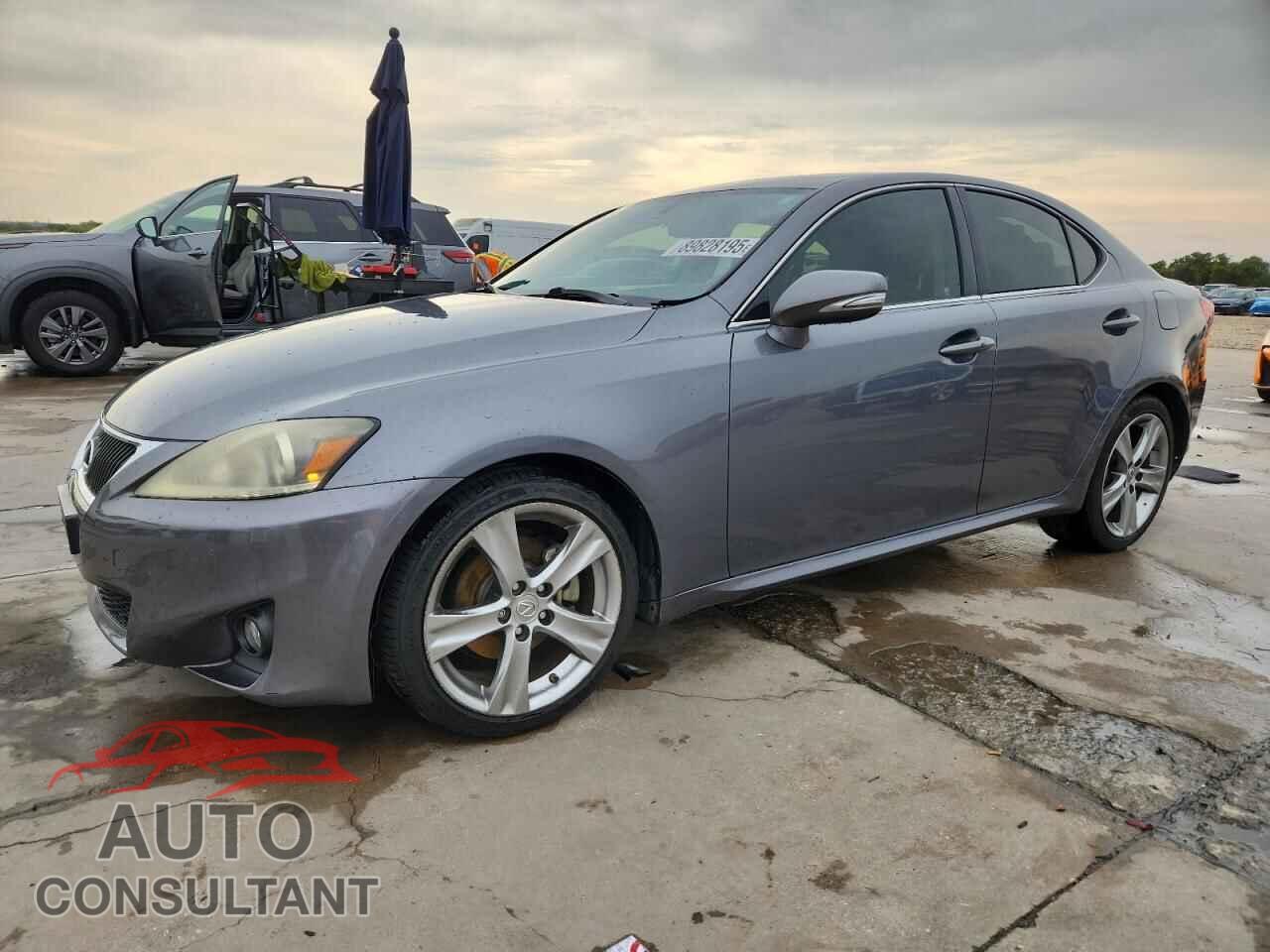 LEXUS IS 2012 - JTHBF5C2XC5175282