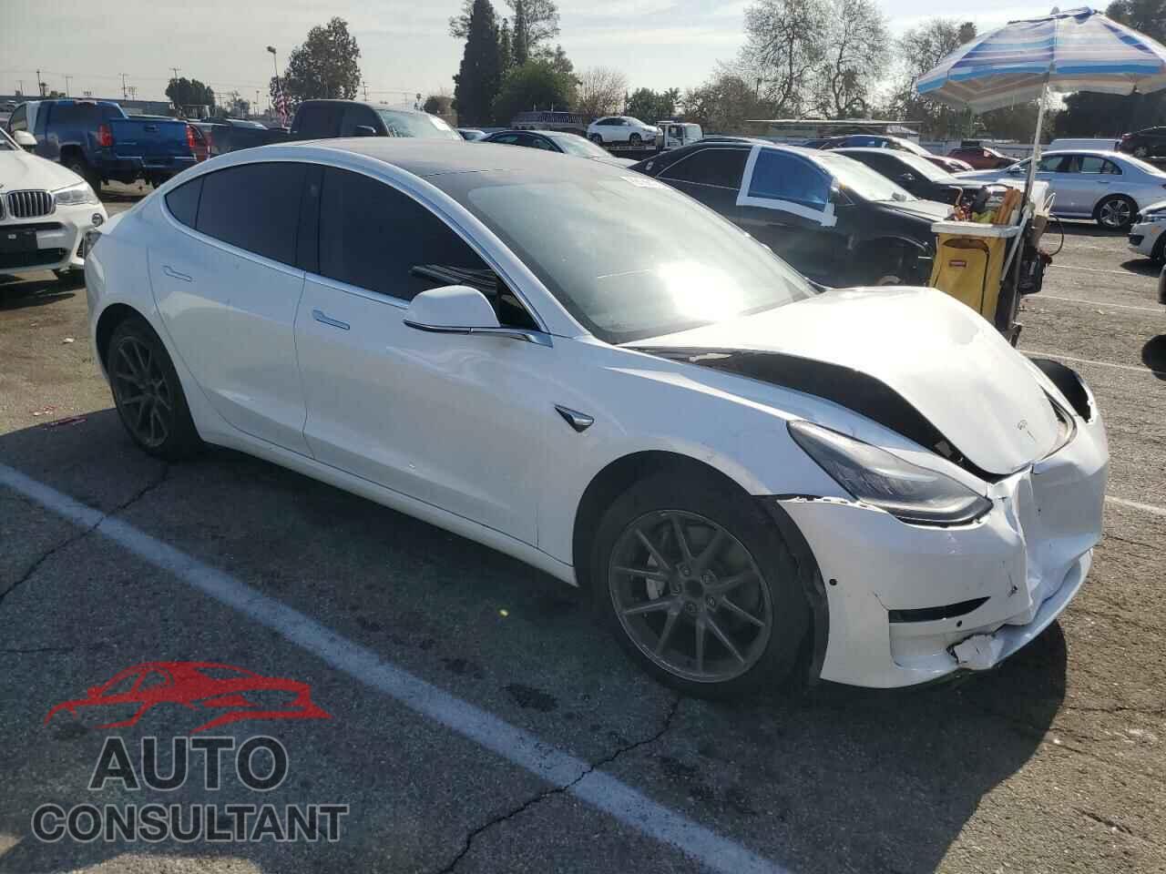 TESLA MODEL 3 2018 - 5YJ3E1EA8JF052386