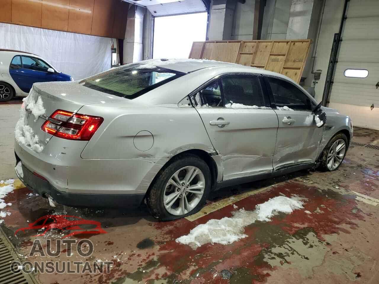 FORD TAURUS 2015 - 1FAHP2E81FG119075