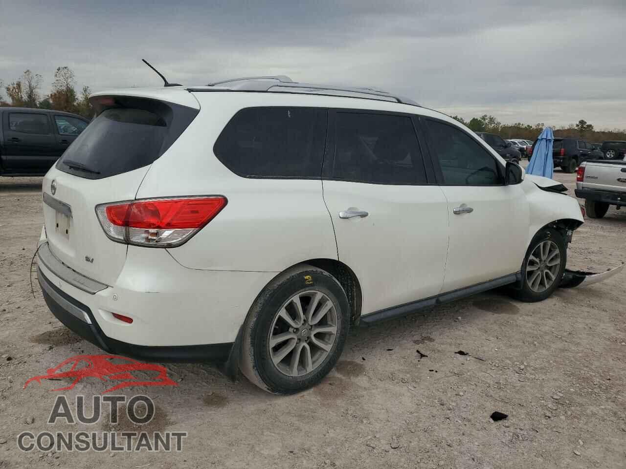 NISSAN PATHFINDER 2015 - 5N1AR2MN9FC611675