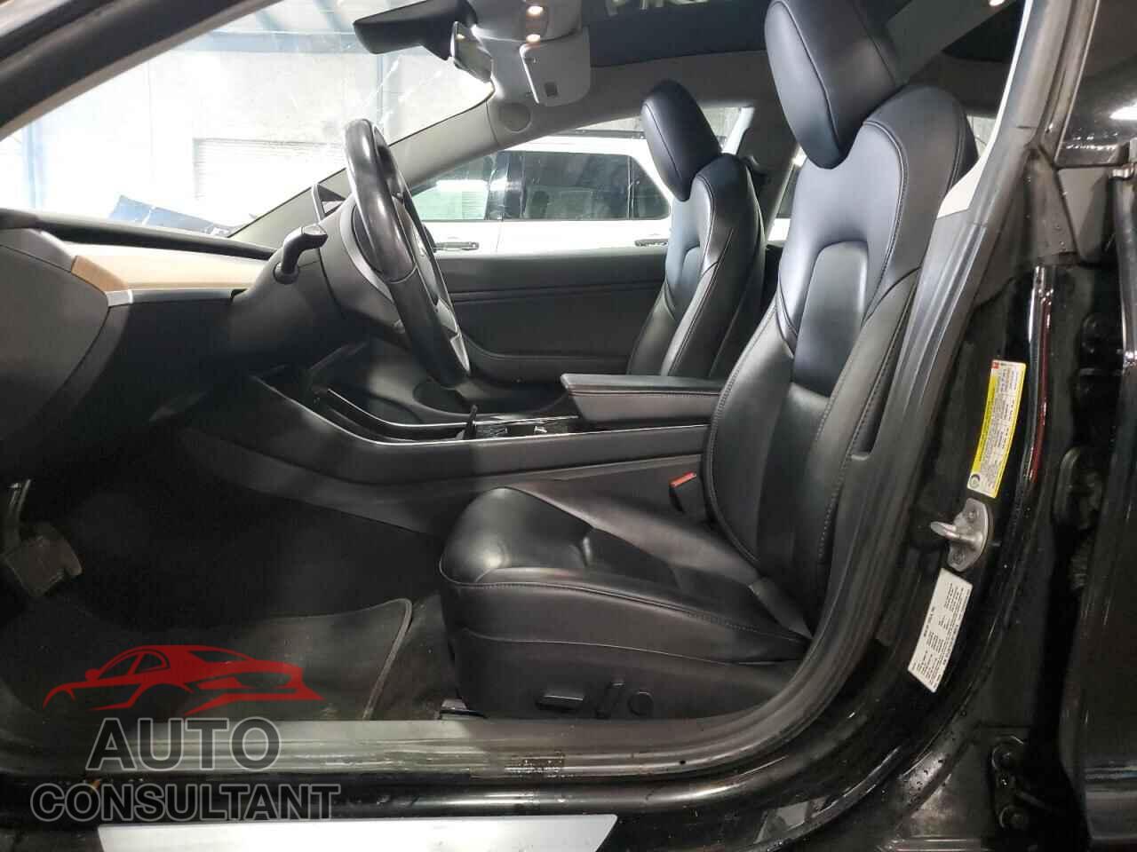 TESLA MODEL 3 2019 - 5YJ3E1EA1KF196914