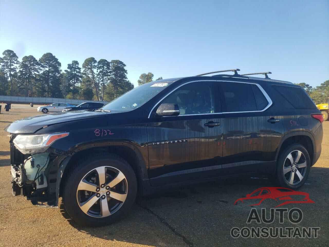 CHEVROLET TRAVERSE 2018 - 1GNERHKW1JJ160872