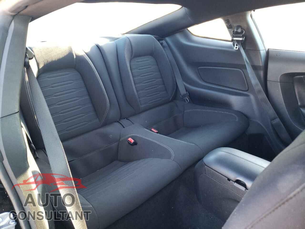 FORD MUSTANG 2016 - 1FA6P8CF0G5298153