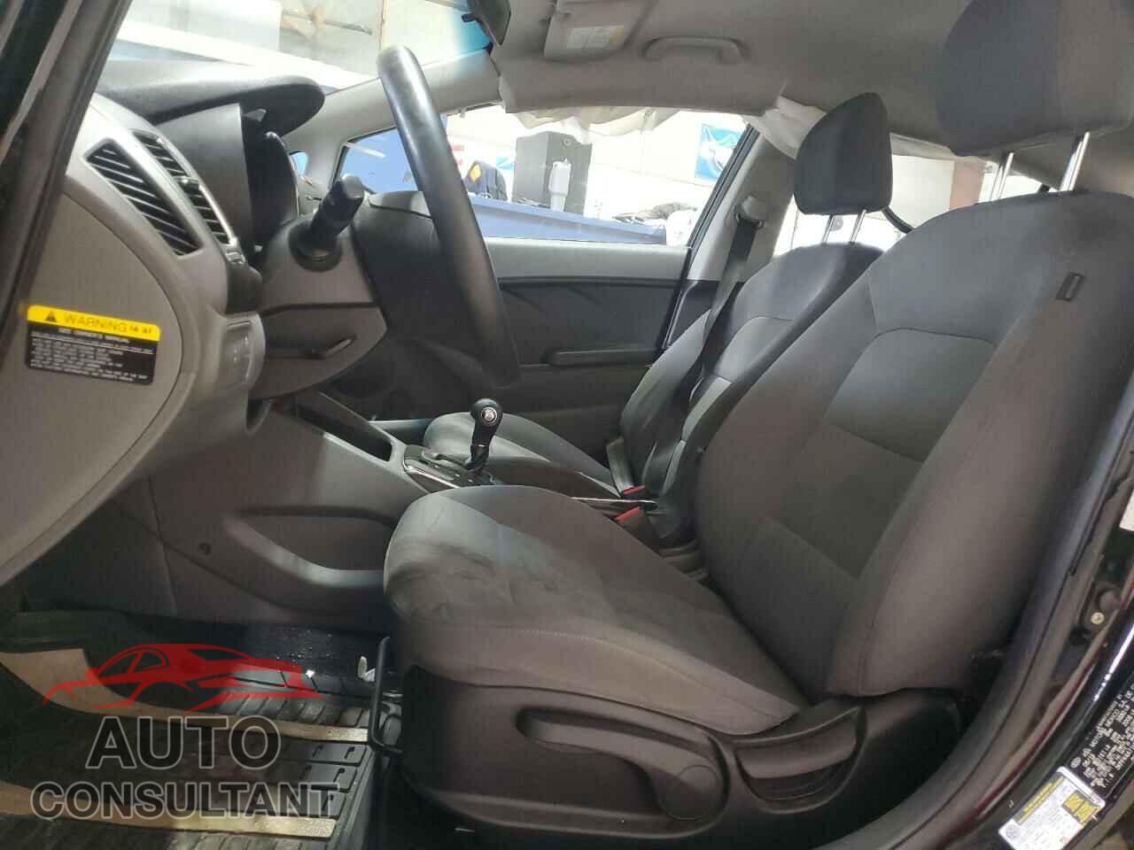 KIA FORTE 2017 - 3KPFK4A71HE040825