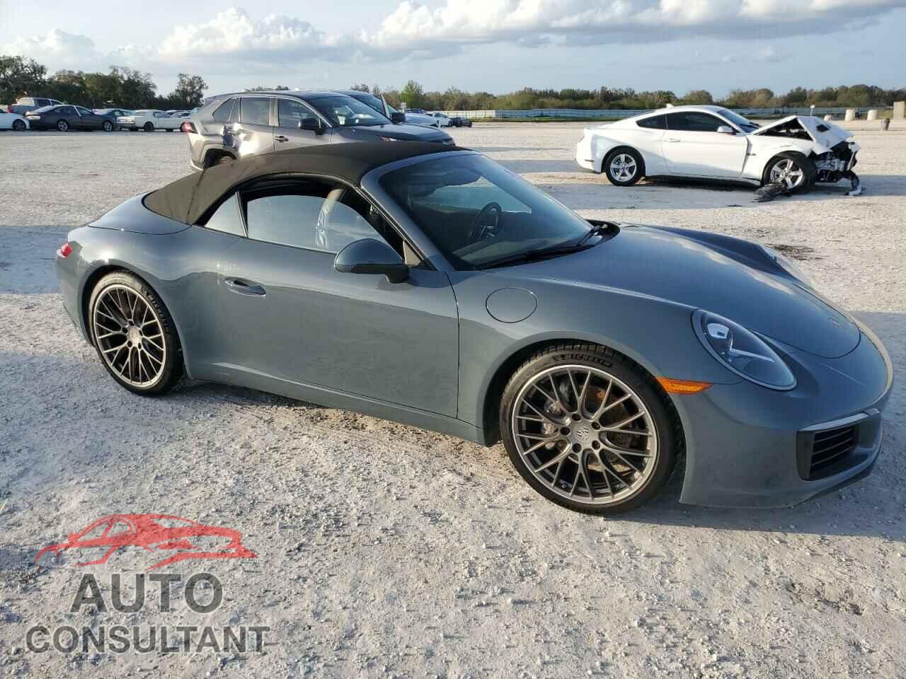PORSCHE 911 2018 - WP0CA2A99JS138418